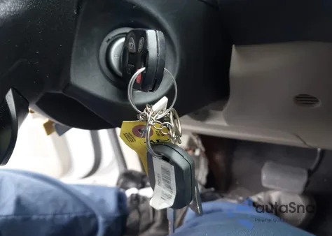 2014 Ford Focus Se z USA, uszkodzony, nr VIN 1FADP3F20EL135448